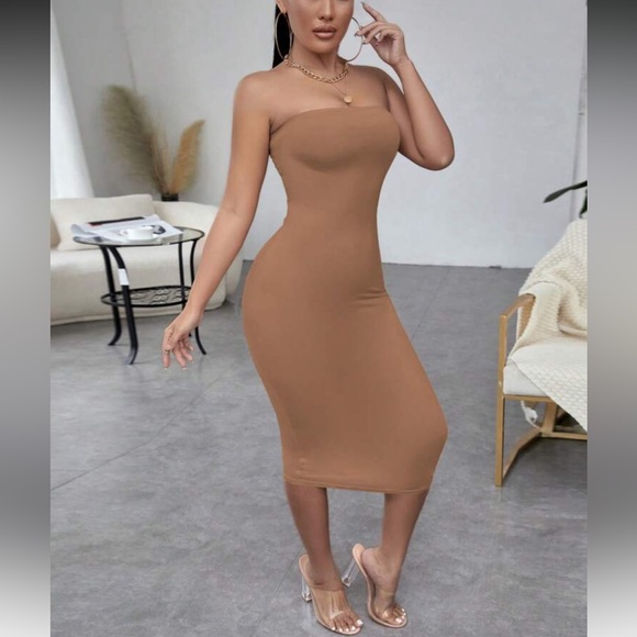 Elegant Gray Strapless Midi Dress - Picture 6 of 14